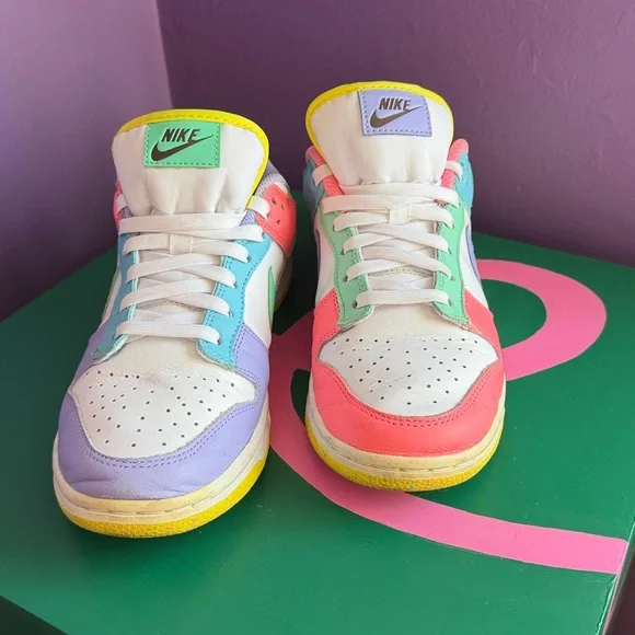 Nike Dunk Low Easter Candy - Picture 2 of 7